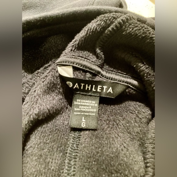 Atheleta cozy sweater. Color black. Size L - Picture 4 of 8